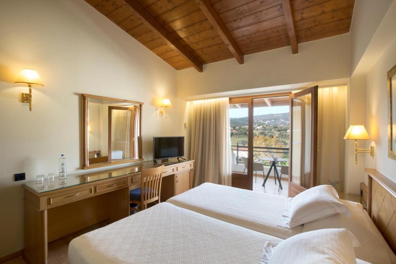 Negroponte Resort Eretria Екстериор снимка