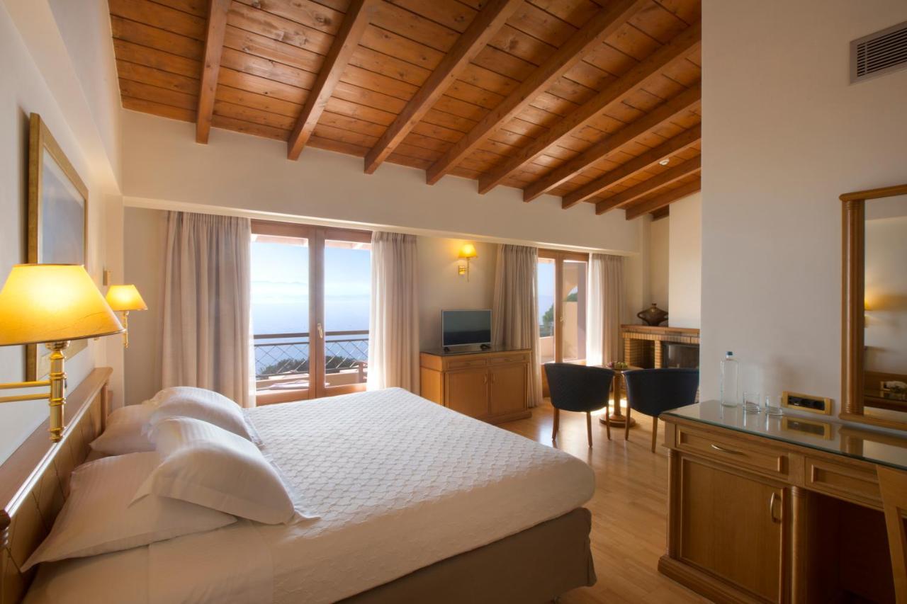 Negroponte Resort Eretria Екстериор снимка